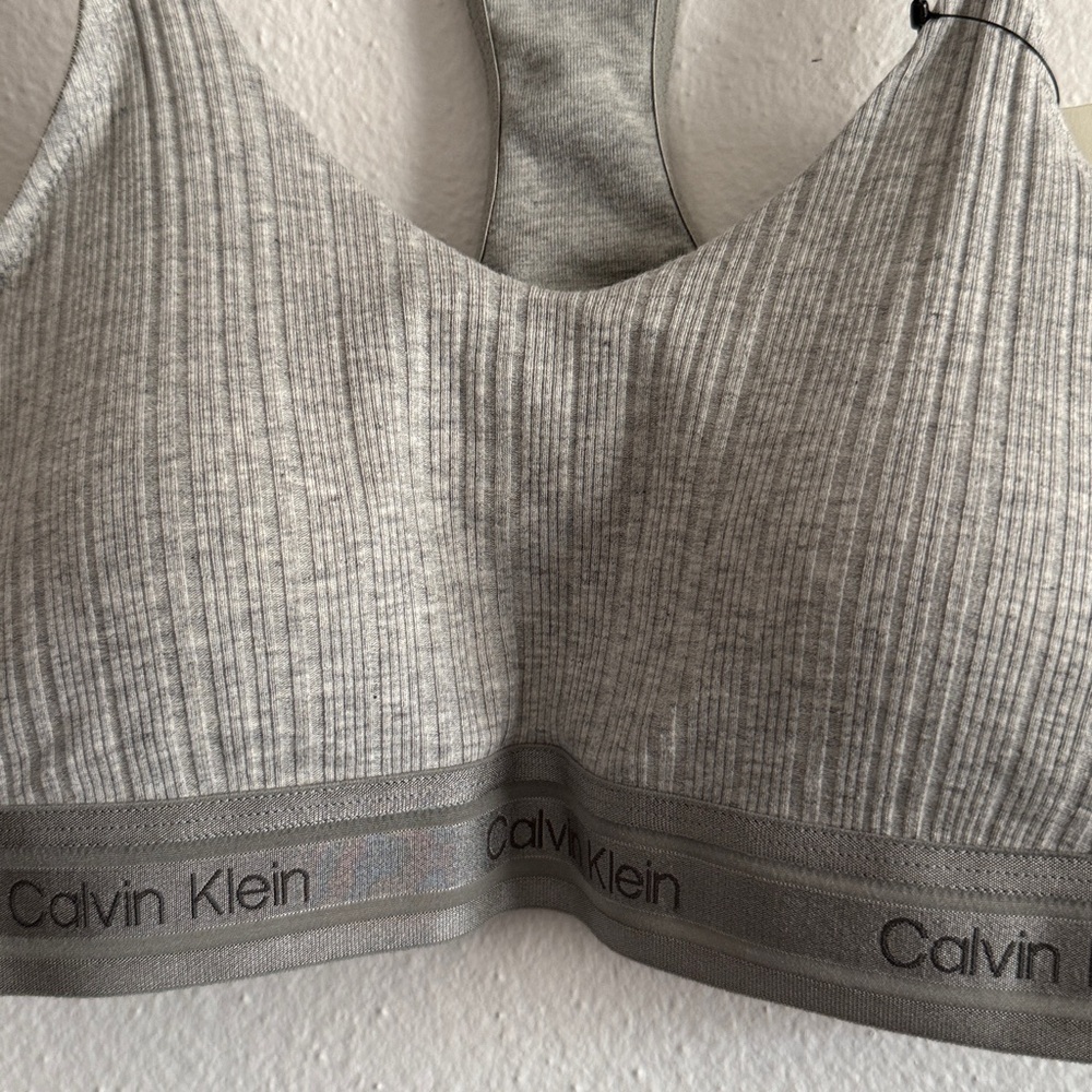 ▪️ Calvin Klein • Padded & Ribbed Bralette - Soft Gray • Juniors Medium - Picture 2 of 10